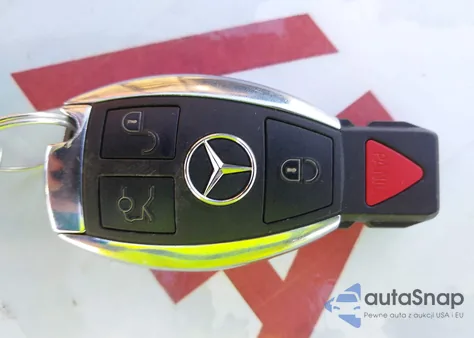 2019 Mercedes-Benz Glc 300 4Matic z USA, uszkodzony, nr VIN WDC0G4KB0KF639507